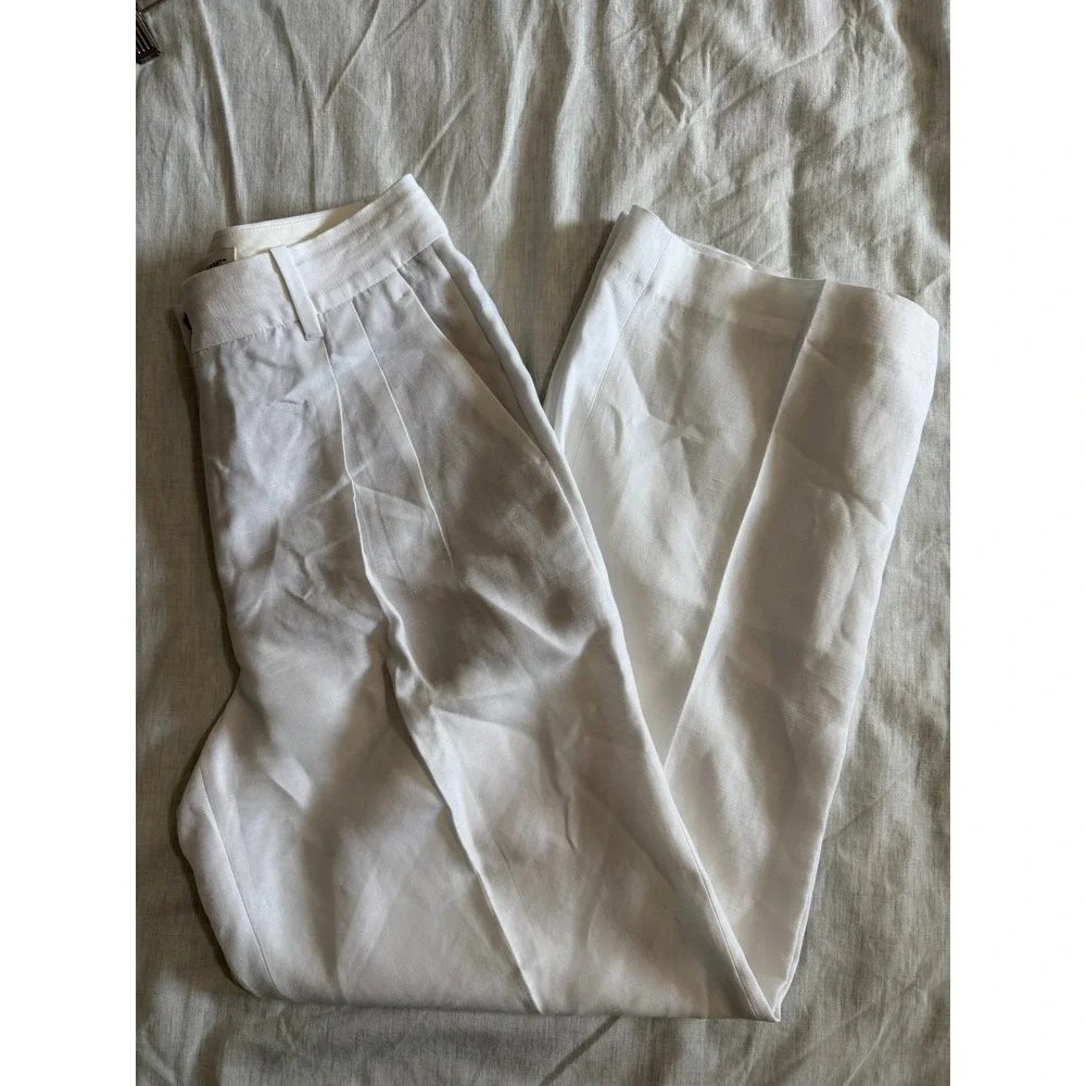 Aritzia babaton effortless